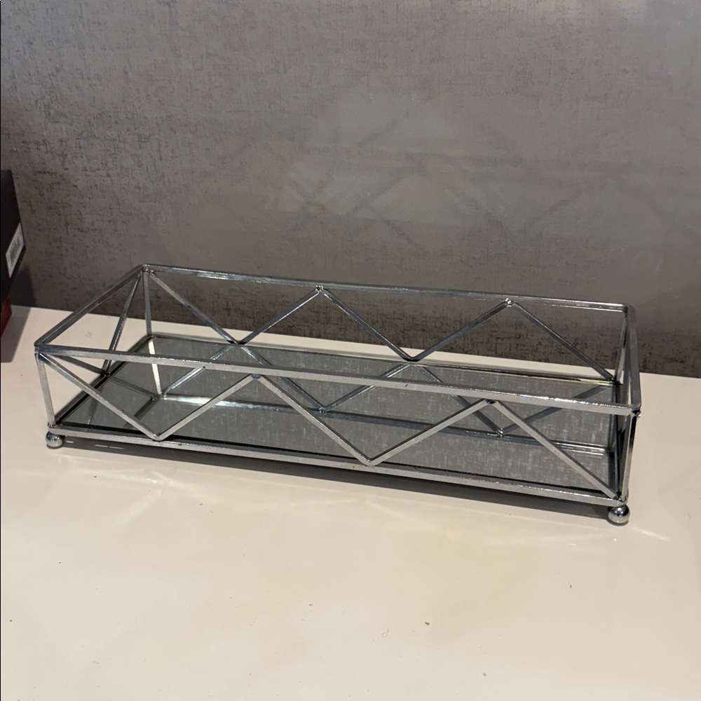 Silver Mirrored Base Rectangular Tray - Picture 3 of 5